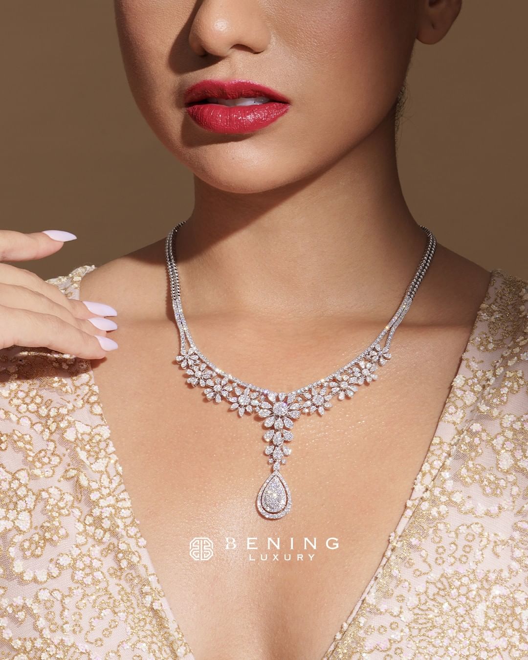 ALIENOR NECKLACE