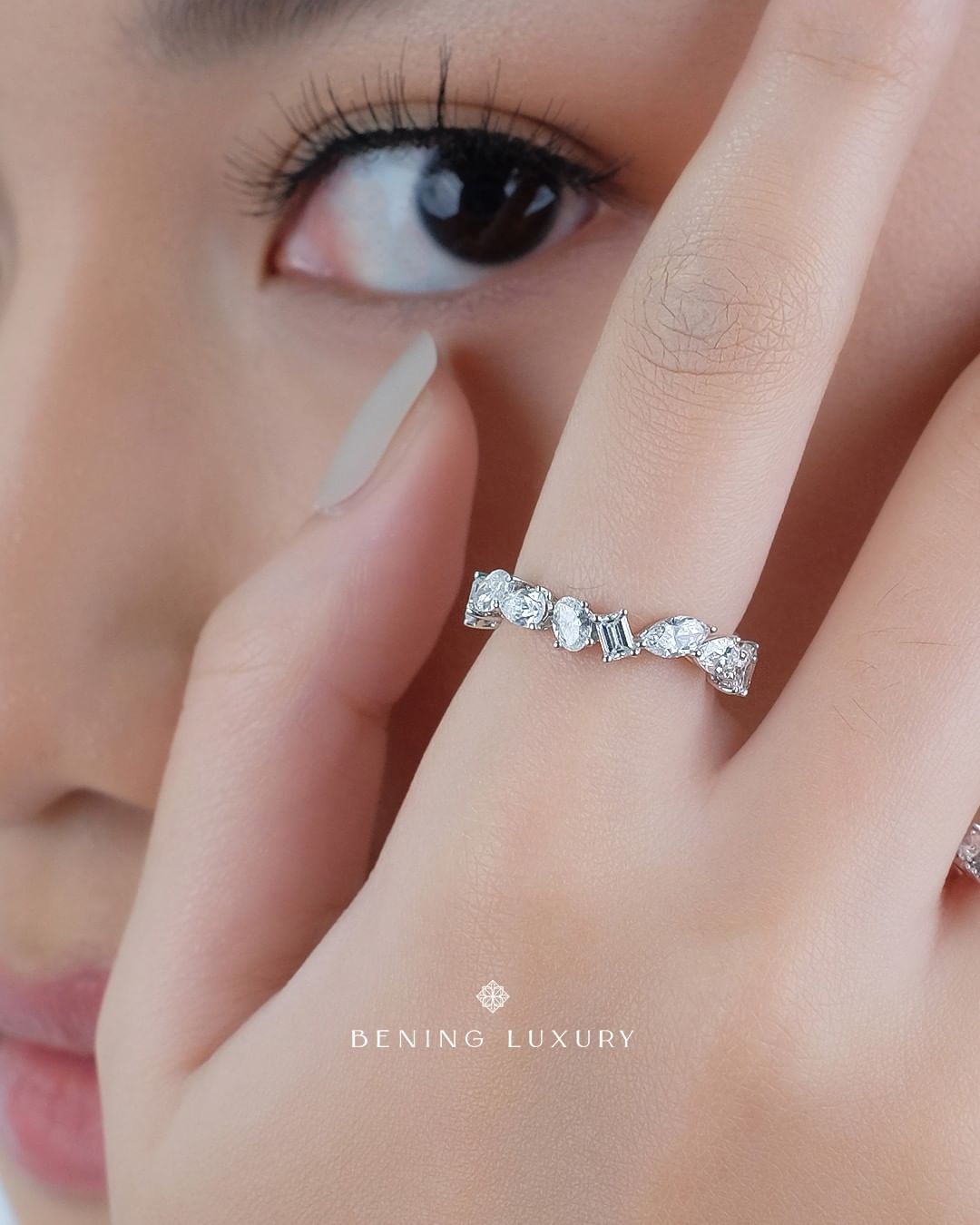 QUITA ETERNITY WEDDING RING